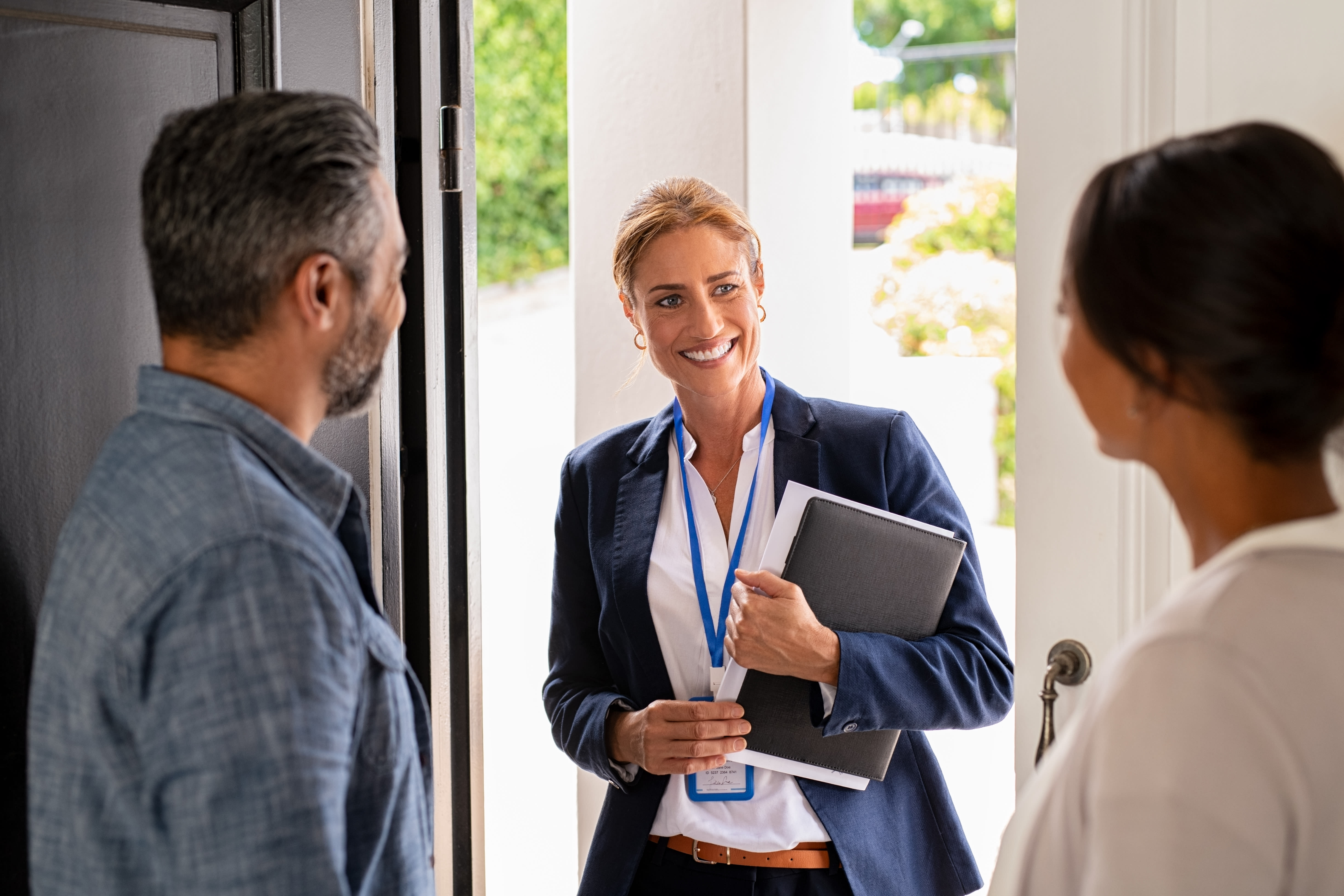 Advantages of Working With a Real Estate Broker inception-app-prod/ZWRhM2ZmNDAtOGVhZS00ZjMxLTg2ODMtNjRiMTIwMTM2ZGU4/content/2022/12/5aeb23e40ec5273e58033789ddb5ab057151f388.jpg
