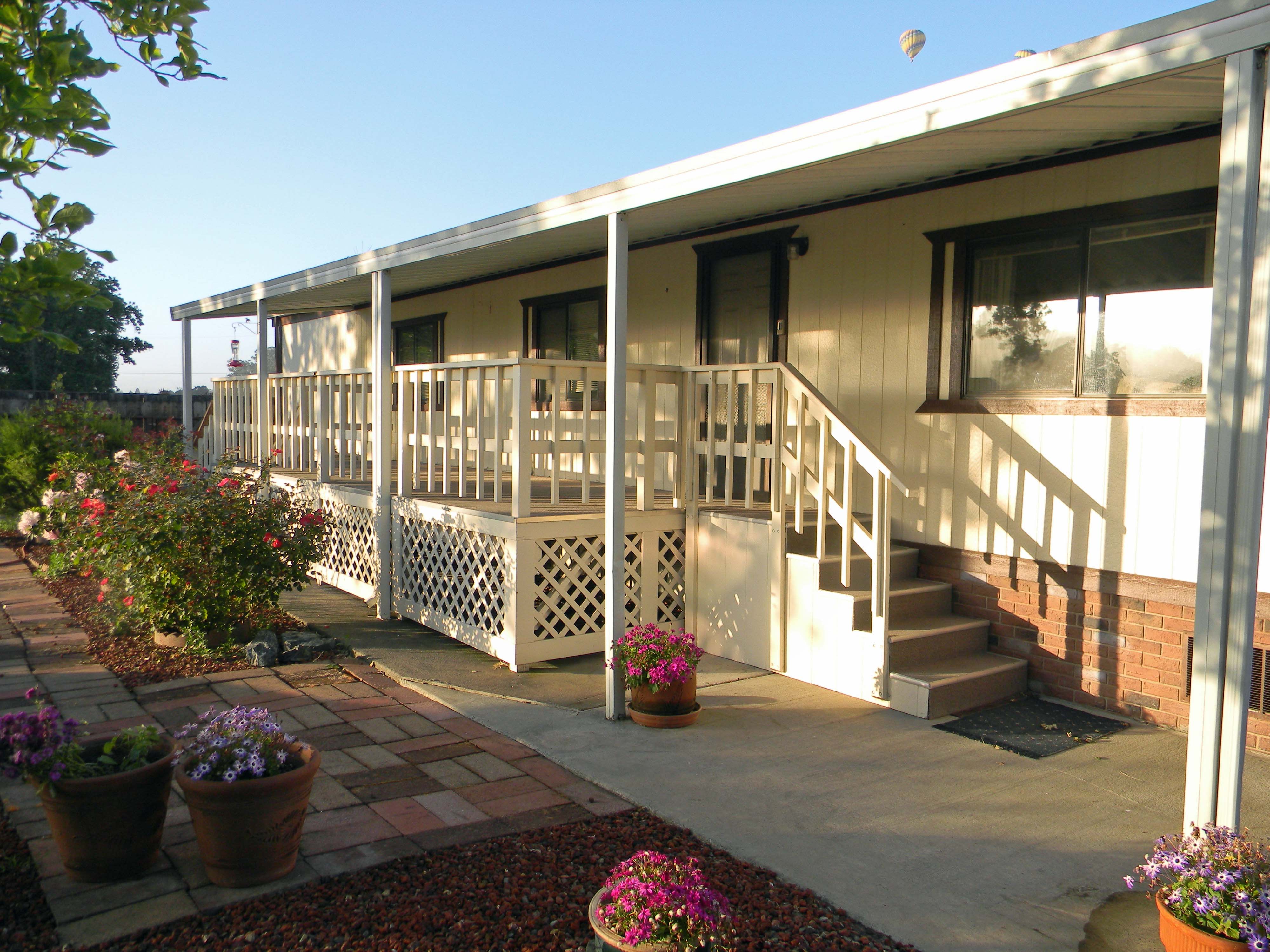 David Sexton's new listing - Spectacular Vineyard Views inception-app-prod/ZWU4NTk5NzUtODlmOC00YTIwLWFhZGQtNmVhMjZlMjFjYzYw%2Fmedia%2F2015%2F05%2FDSCN0788ed.jpg