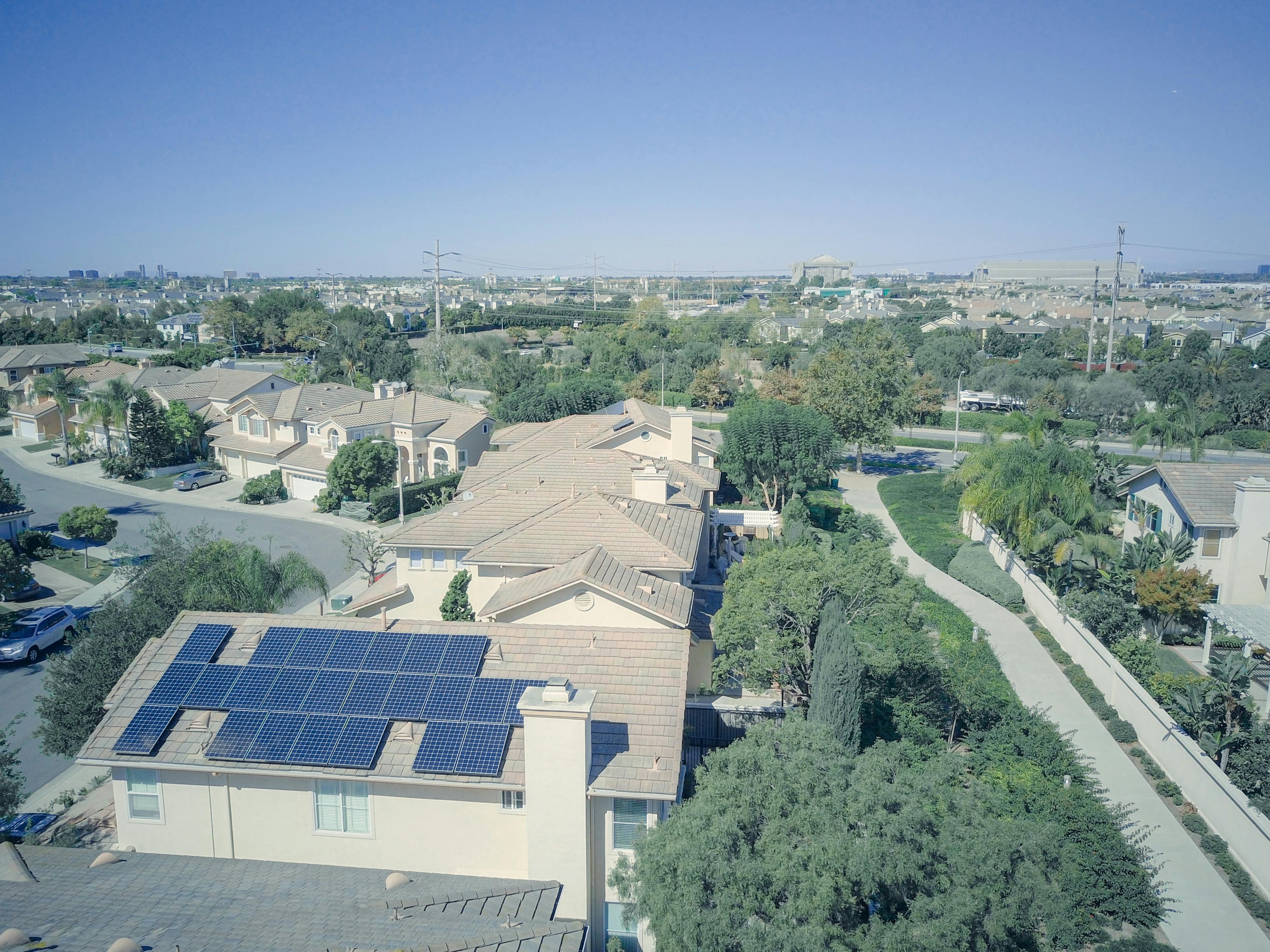The Advantages of Energy-Efficient Homes in the South inception-app-prod/ZWZhODQxZjMtMjIxZC00YjkxLThlNWUtY2E1ODZkZTdhMmQ2/content/2024/10/72e11edbf38b22cb916c8186559379498e8dcc4d.jpg