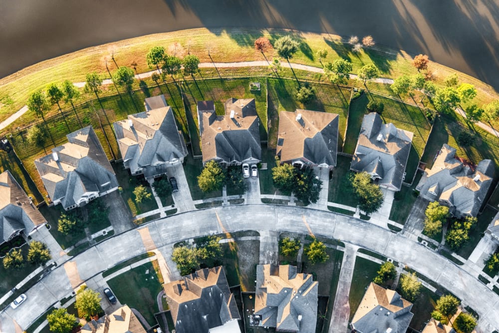 The Rise of Master- Planned Communities in the South inception-app-prod/ZWZhODQxZjMtMjIxZC00YjkxLThlNWUtY2E1ODZkZTdhMmQ2/content/2025/04/9bb414cec9db93aa7bcfb0f7d084bb6702448dc7.png