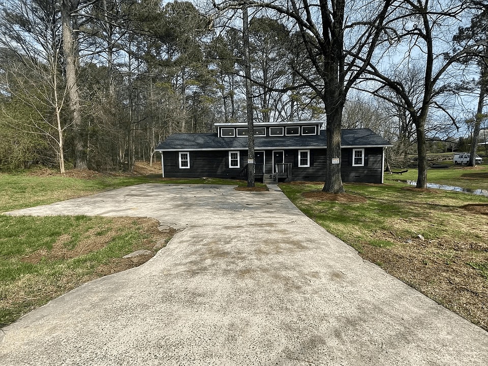 160 Ashmore Dr #160, Athens, GA 30601 inception-app-prod/ZWZhODQxZjMtMjIxZC00YjkxLThlNWUtY2E1ODZkZTdhMmQ2/content/2025/07/138a66aa57cc1aeaac05fb3eb5d30060d31c064e.png