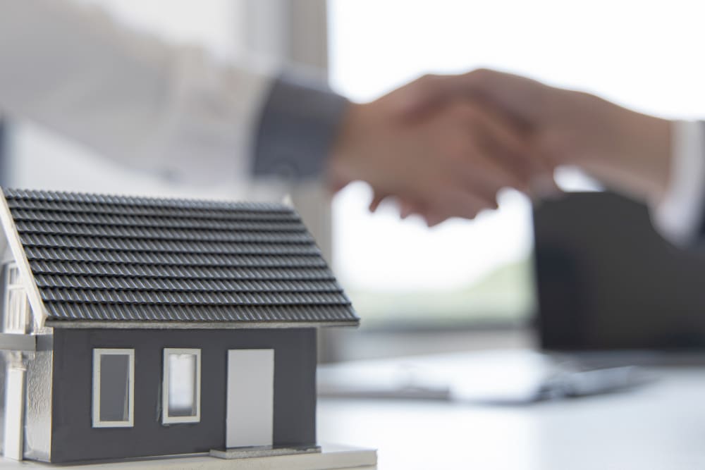 September Staging Secrets: Selling Homes with Southern Charm inception-app-prod/ZWZhODQxZjMtMjIxZC00YjkxLThlNWUtY2E1ODZkZTdhMmQ2/content/2025/09/44935056adddfdaedd97a5a6f0ebfdb456d35ba6.png