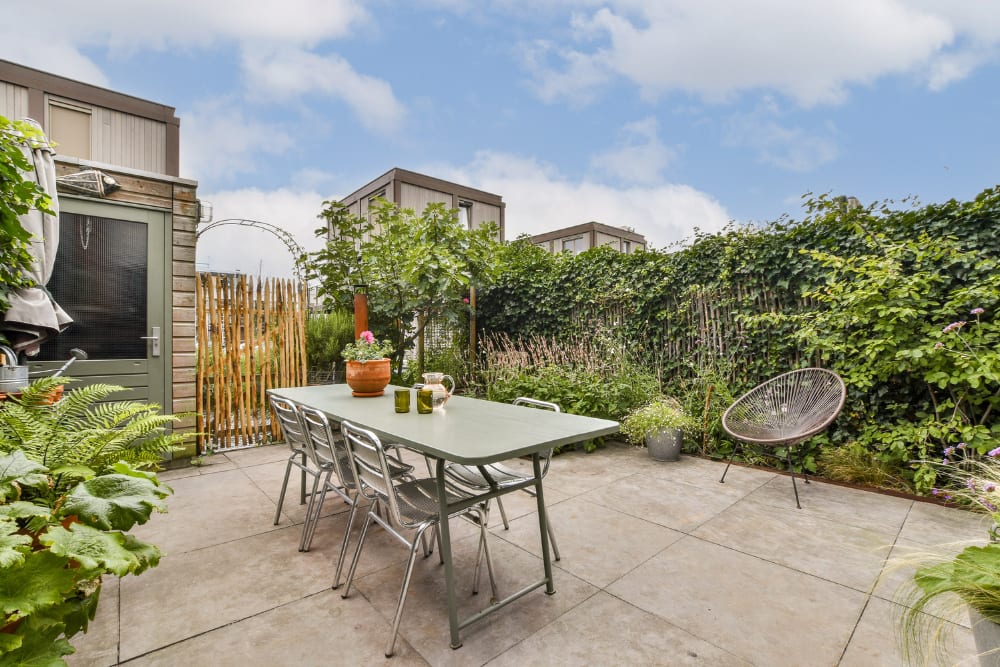 Outdoor Spaces Sell: Landscaping Trends for May 2026 inception-app-prod/ZWZhODQxZjMtMjIxZC00YjkxLThlNWUtY2E1ODZkZTdhMmQ2/content/2026/05/12b1263ee35aeefb72cdfa23a3a84490bd5a0b48.png