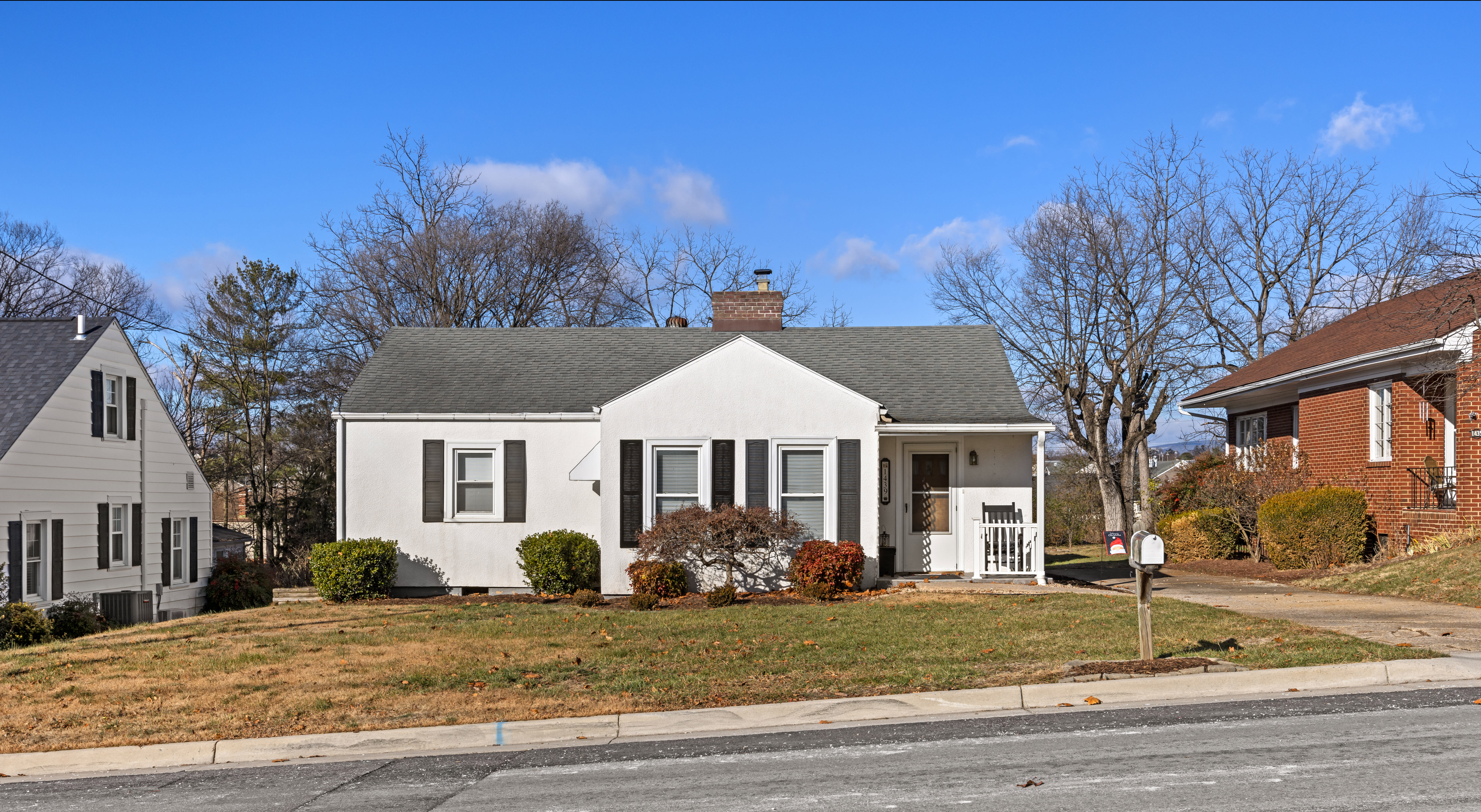 Selling an Inherited Home in Virginia: Where Do You Start? inception-app-prod/ZjA2ZWE2NWItMWRlYi00ZmYwLTkzNDgtMDIyY2Y2YWViZGJi/content/2026/10/4c233e190021eb553b10b41bb17585d9395ceb34.jpg