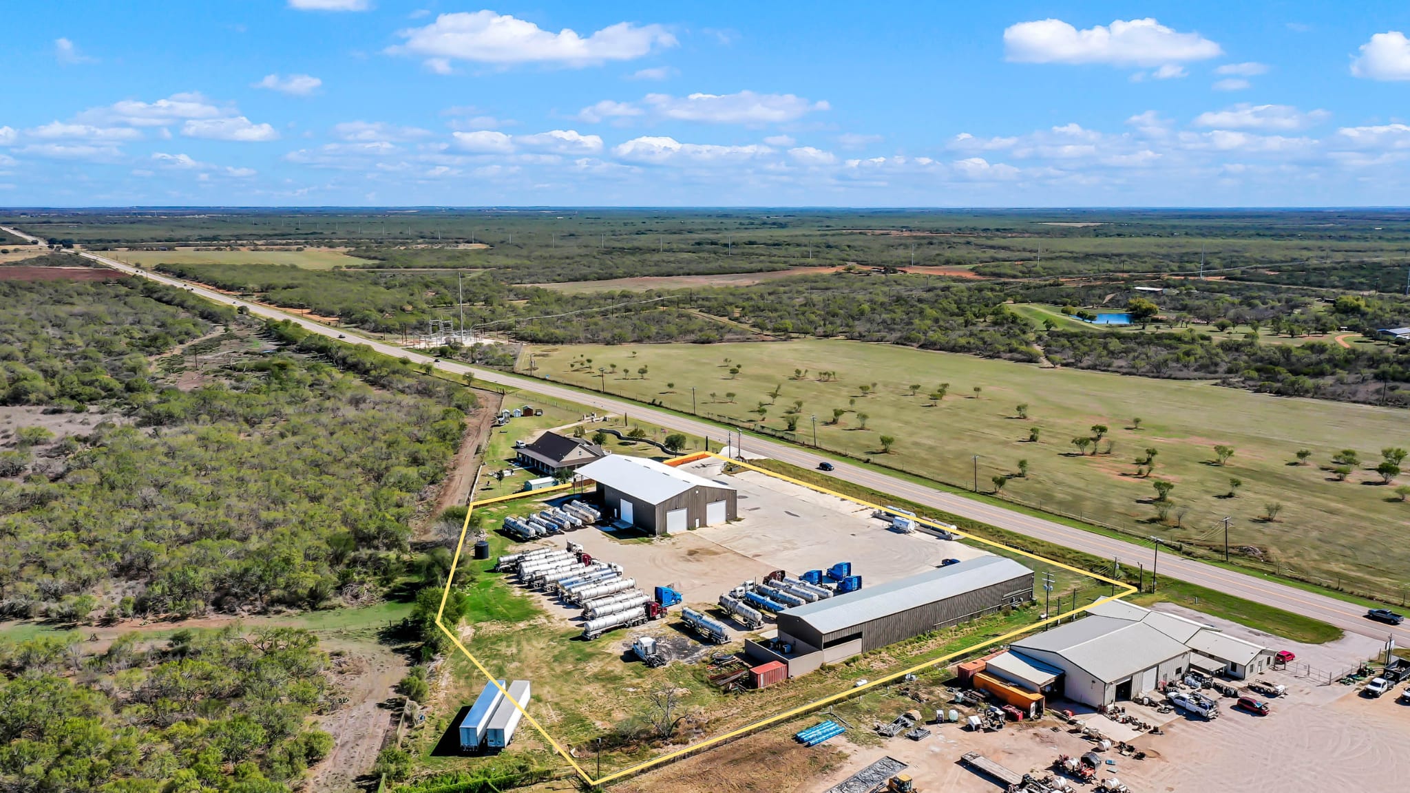 Surrounding Areas inception-app-prod/ZjIxNWNiMGMtZGI5YS00NWUyLTg3MTQtNDE0NGUzYmNkODk2/content/2022/11/a811fd61940ae3e2c38ff03b649b8f2c5720c2a4.png