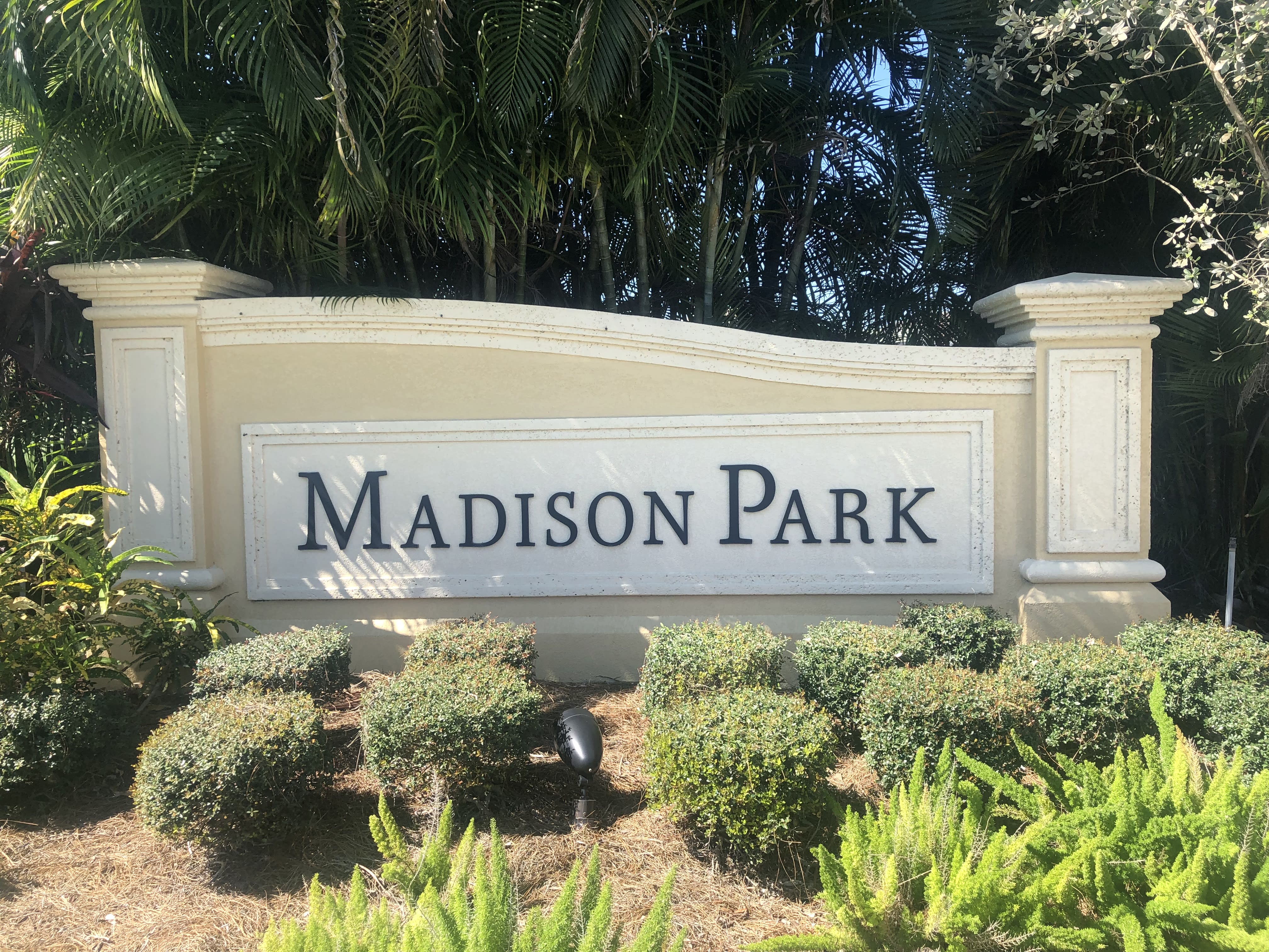 Discover Madison Park in Naples, Florida Real Estate inception-app-prod/ZjJjMDliZDQtYzk2Yi00ZDY1LWIwZmItOWE2Nzc3NDhjMGYz/content/2021/11/09fee52ce5e215d97bb64c2eaa47a063ff36bca2.jpg