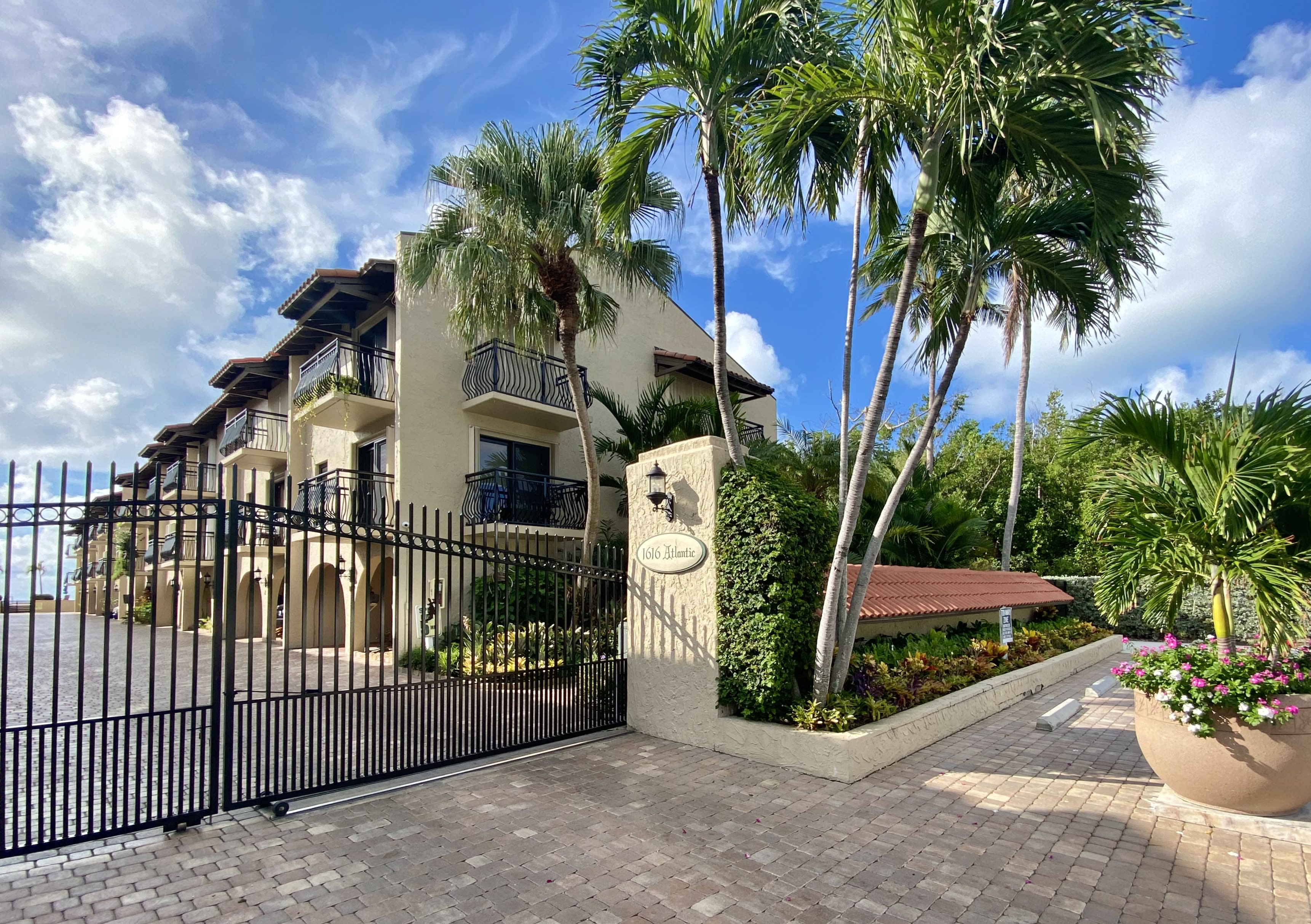 Casa Caselles inception-app-prod/ZjM4NzYzMzQtYTQyZC00NjUwLWJhMmUtYzZmM2UwZjZmZjA1/content/2024/09/6f8be323032d543570e9595b2be36cd3ef1c3489.jpg