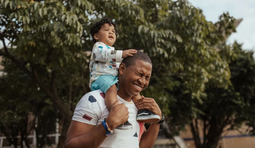 inception-app-prod/ZjMxNjk0ZDktNGQyMy00M2VkLTg2NGQtNWZiYmNmN2E0MWQx/content/2021/03/man and child.png