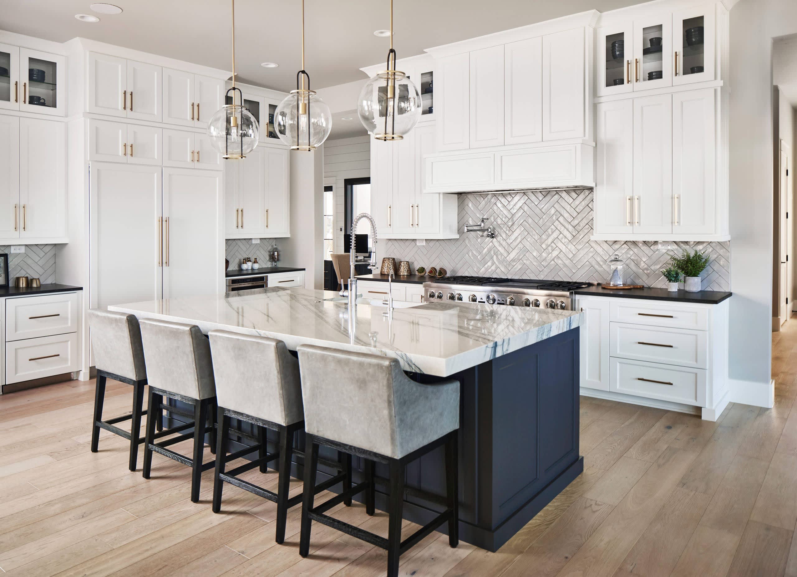 Kitchen Improvement Ideas for Less than $100! inception-app-prod/ZjNmMjJhZDItMDRjZi00MDczLTlkMTYtZmU1ZTc5NTUyYTc0/content/2020/08/home-design.png