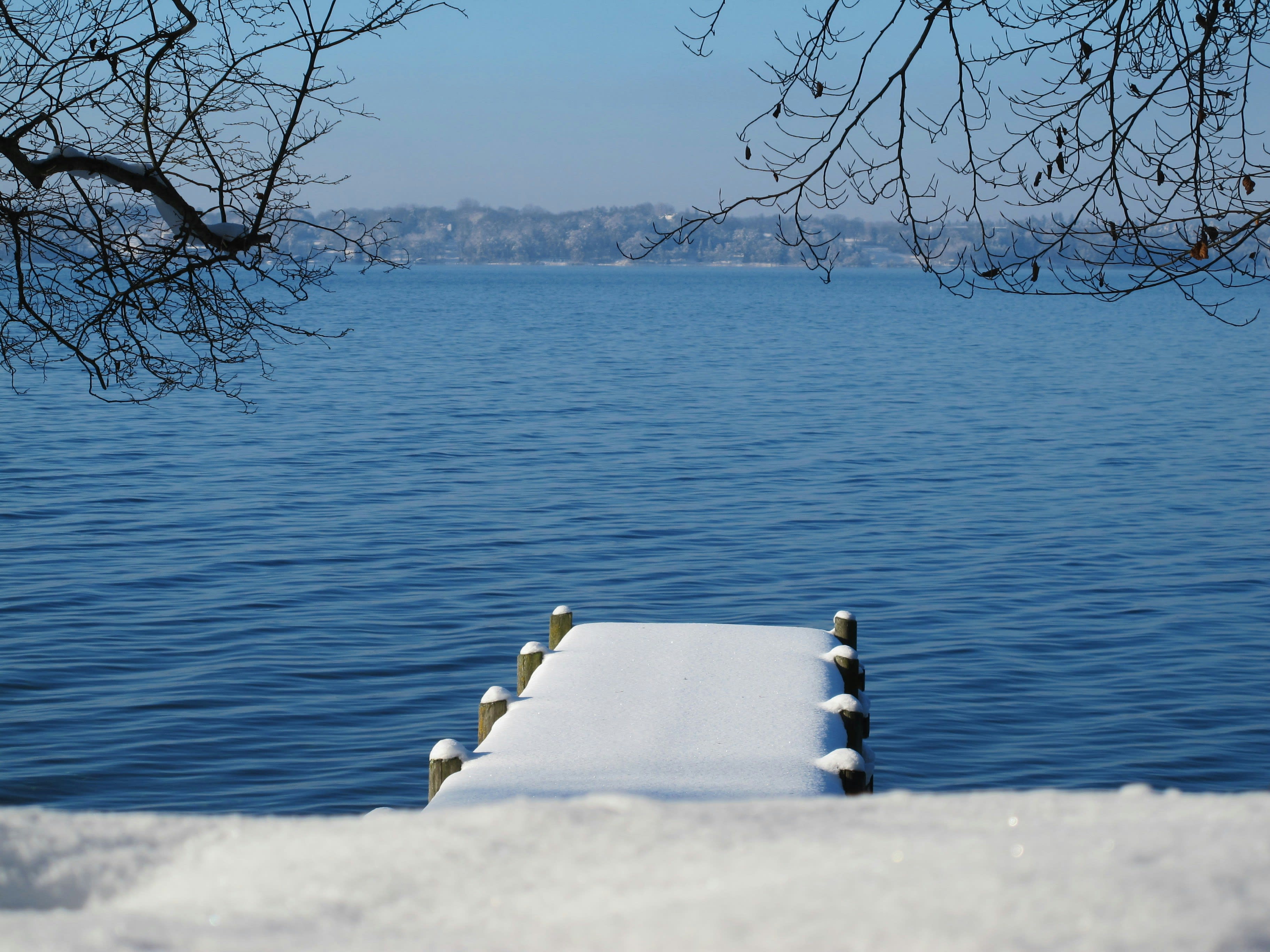 LAKE WINTER inception-app-prod/ZjY2YTYzNzMtYzEwOC00MWFlLTk4NzktNjUzOTFiYTQwYjJl/content/2025/12/fb89d71da2badb90da2993a296cb387cbdae15ee.jpg