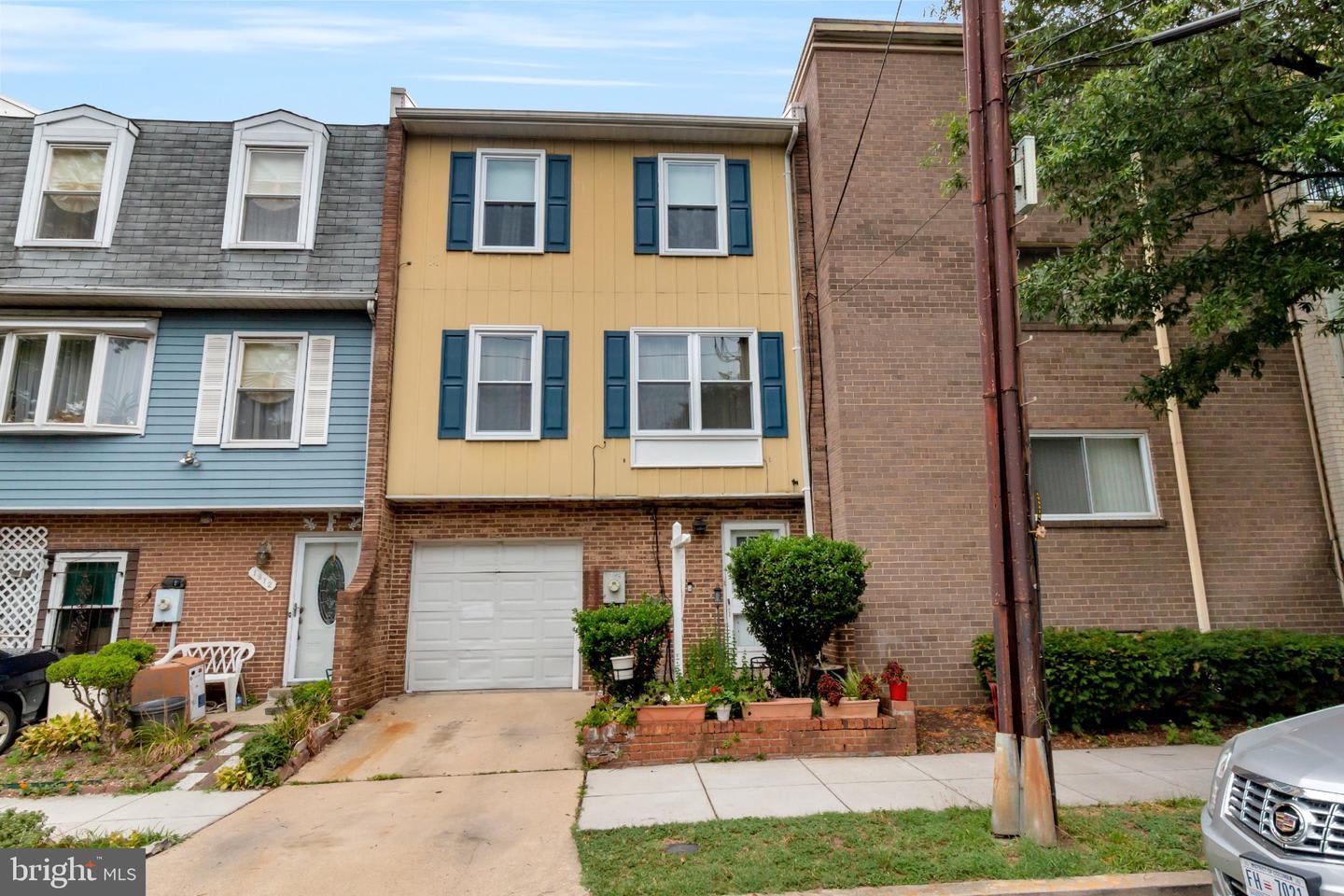 1912 Naylor Rd SE inception-app-prod/ZjYxMGIxYTctOWY5YS00YmJiLWE1MTMtNDdmNWQ3NTdlMmU1/content/2022/01/ff2ace17cdf86b26b327d59202738f0c365b008b.jpeg