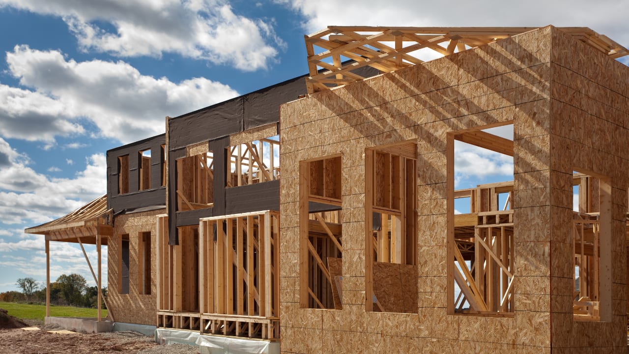 Are Builders Overbuilding Again? Let’s Look at the Facts. inception-app-prod/ZjYxMGIxYTctOWY5YS00YmJiLWE1MTMtNDdmNWQ3NTdlMmU1/content/2025/11/b209e4994db1358fa570dedb77c1dc63e12ed2ac.png