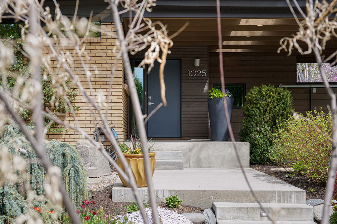 Neighborhood Spotlight: 9th and 9th inception-app-prod/ZjZiZmM3MTAtMGIxOS00NGY2LWJhOGYtOWM4NWZiNDRhOTcy/content/2024/07/948a78822e715a6c12f8e9517f8b4616d45bdaa2.jpg