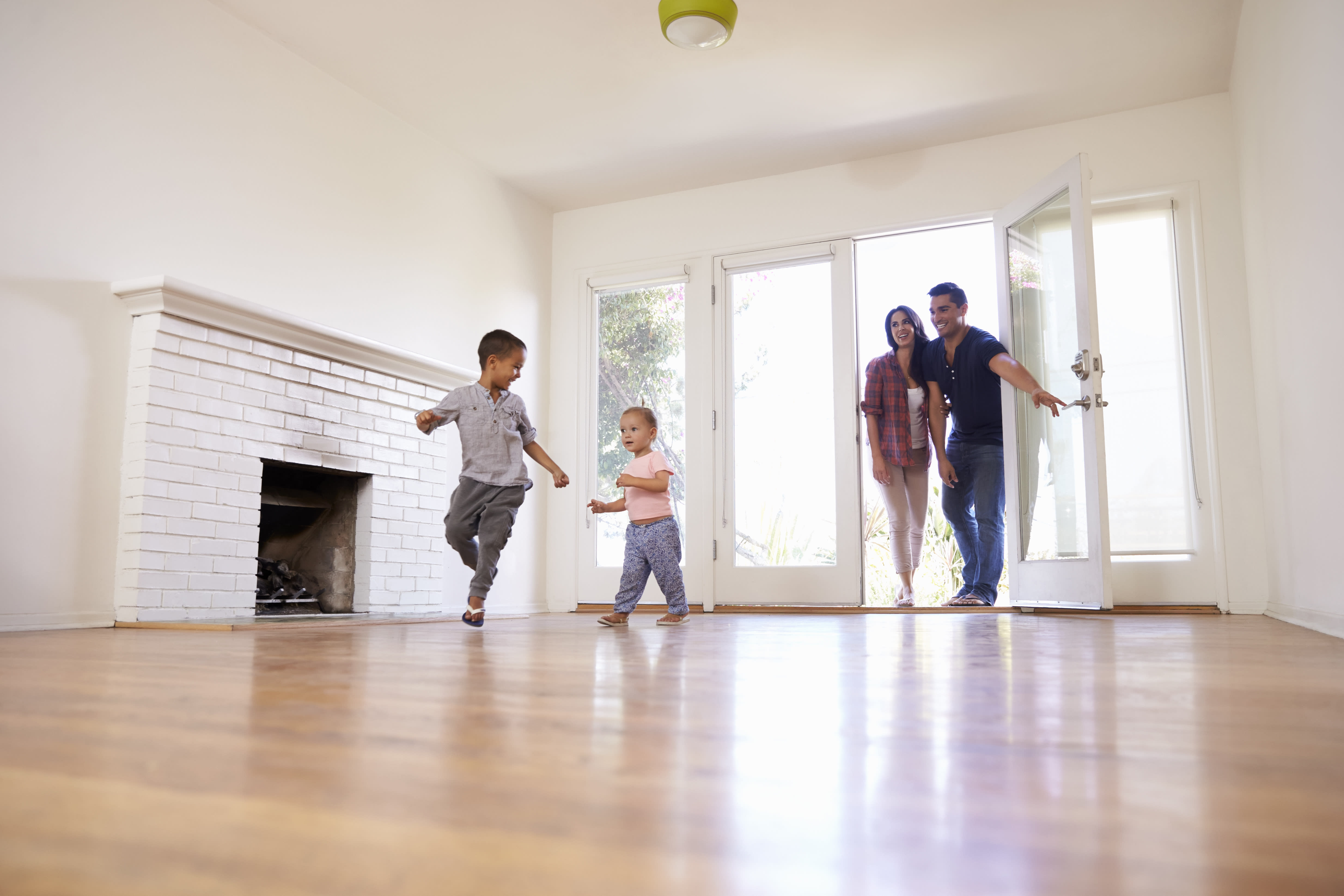 Finding the Perfect Pet-Friendly Home: Tips for You and Your Furry Friends inception-app-prod/Zjc1ZjEwYmQtZmQ2OS00NjUwLWExMzQtMzc4NzI0YjNhMjY3/content/2025/04/718e8ecb5af580ea46aff83b920621dd5472b237.jpg