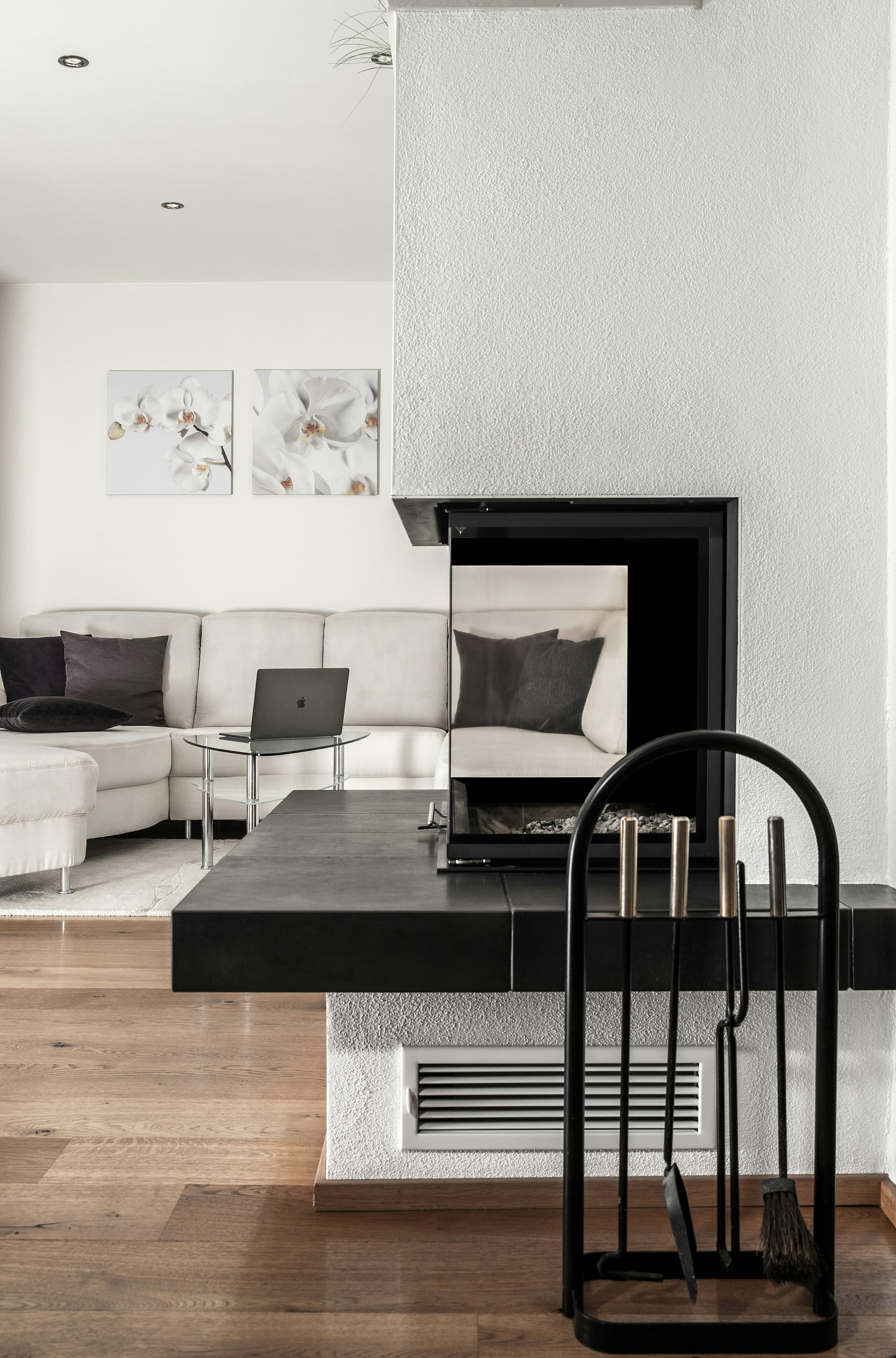 Discover How Much Your Home Is Worth inception-app-prod/ZjhjNmM2NjQtNDk5ZC00YmI1LThiNzItZDBiZTI5MTEwZDJi/content/2024/10/ce40200050211fb4d4bd10b4b35381d20419743f.jpg