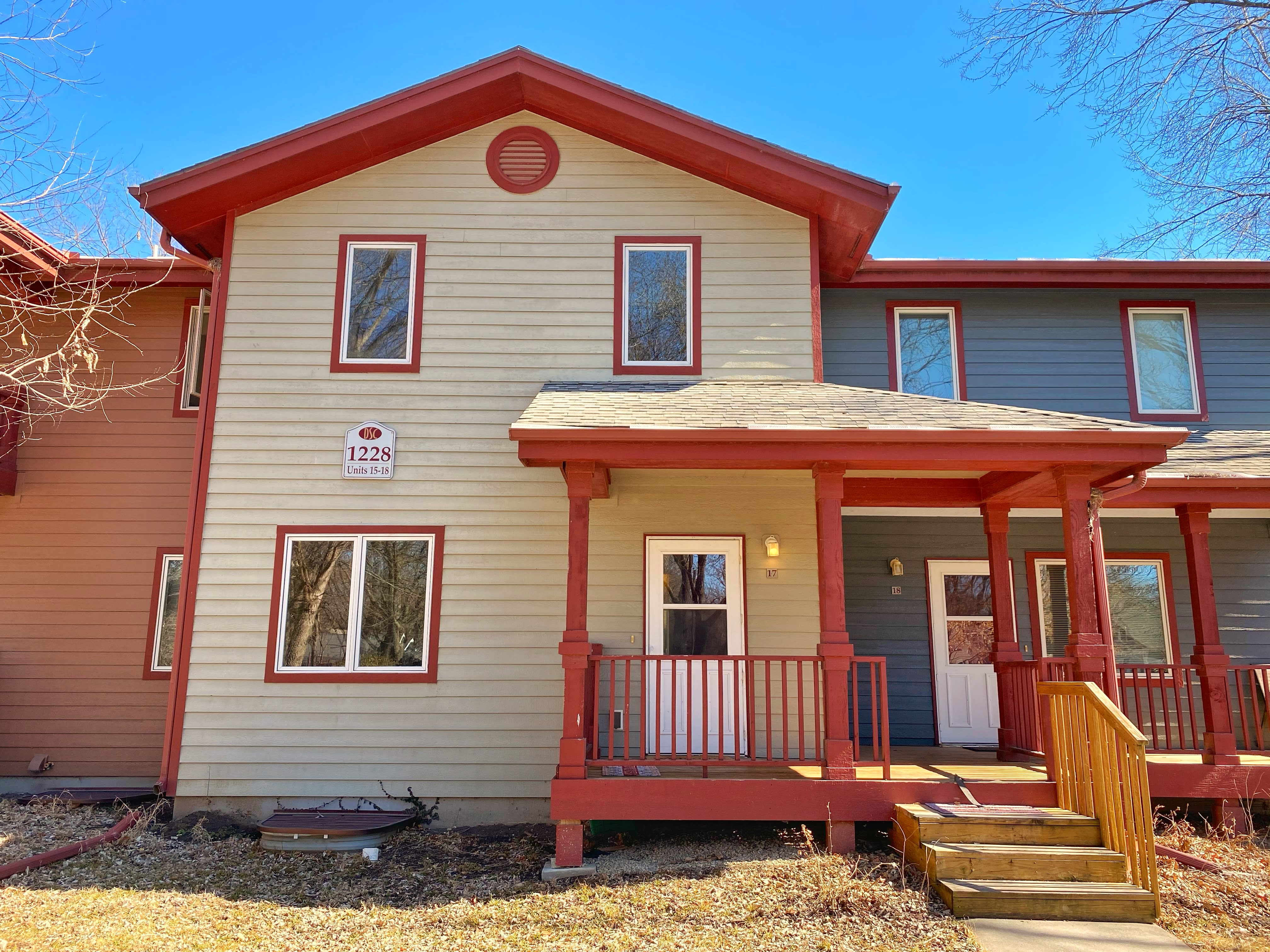 Open House at 1228 Delaware Commons #17 Sunday 3/14 12:00 to 1:30 inception-app-prod/ZmE0NGU4NjctMGY5NS00MDdlLTk1ZmMtN2RkMzY2YjJkZmI0/content/2021/03/img8390.jpg