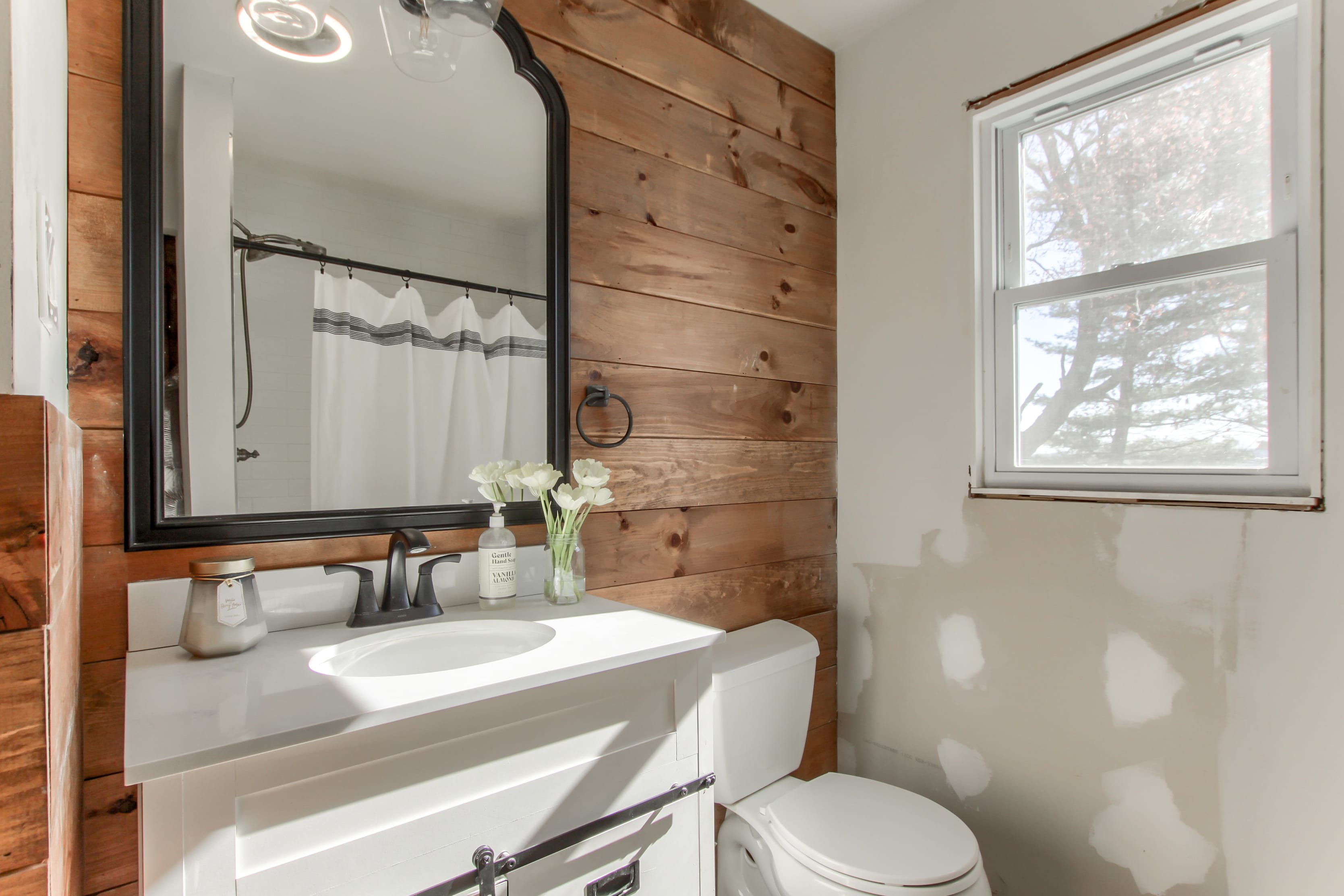 Thinking About Buying a Home Right Now? Common Concerns & How Smart Buyers Are Navigating Them inception-app-prod/ZmFkMDQyMjMtMDhmZS00NmIwLTg0NjUtOWU4NGM0OGE3M2Nk/content/2023/03/a4c1e660b31f20c5386a560075c3151ac64f8386.jpg