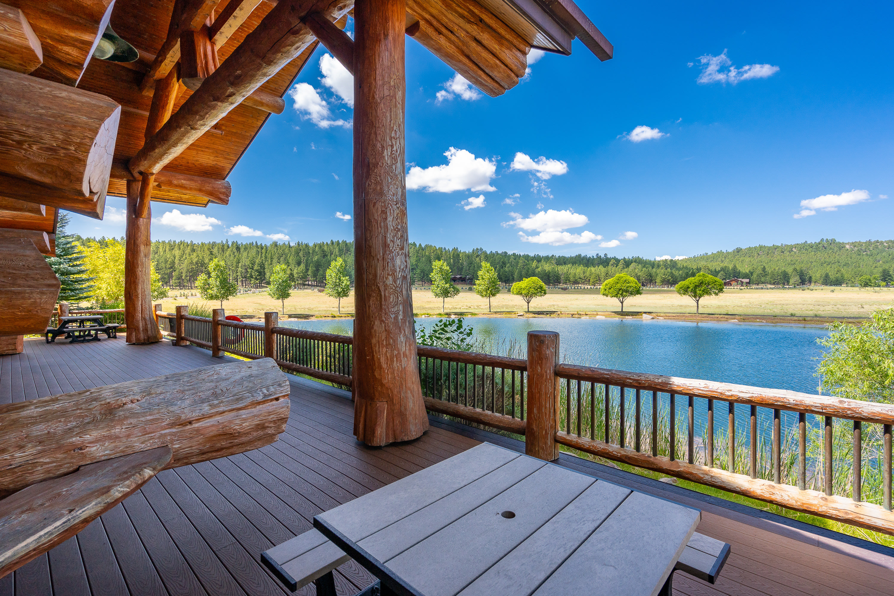 Non-Gated Luxury inception-app-prod/ZmViYmUxYmYtZTk4Yi00NWU5LTlkZTAtM2FiZjY0MzEwYTU4/content/2021/12/f102a8d735fe4eb03a3277037bfde0be883d3cb3.jpg