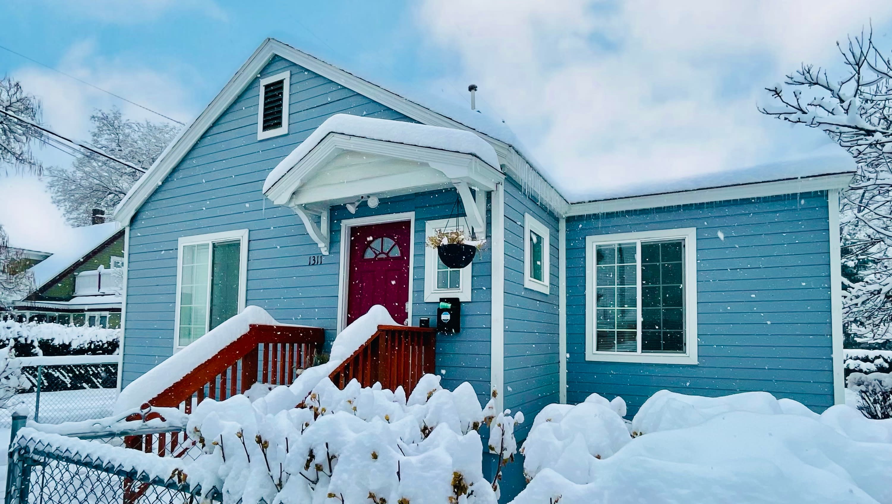 SOLD - 1311 7th St S, Nampa inception-app-prod/ZmVlNWNkNDctNjgzYi00MDQwLTk0MGUtMDQ5NDUxYzBkODJi/content/2021/02/1.frontphoto.jpeg