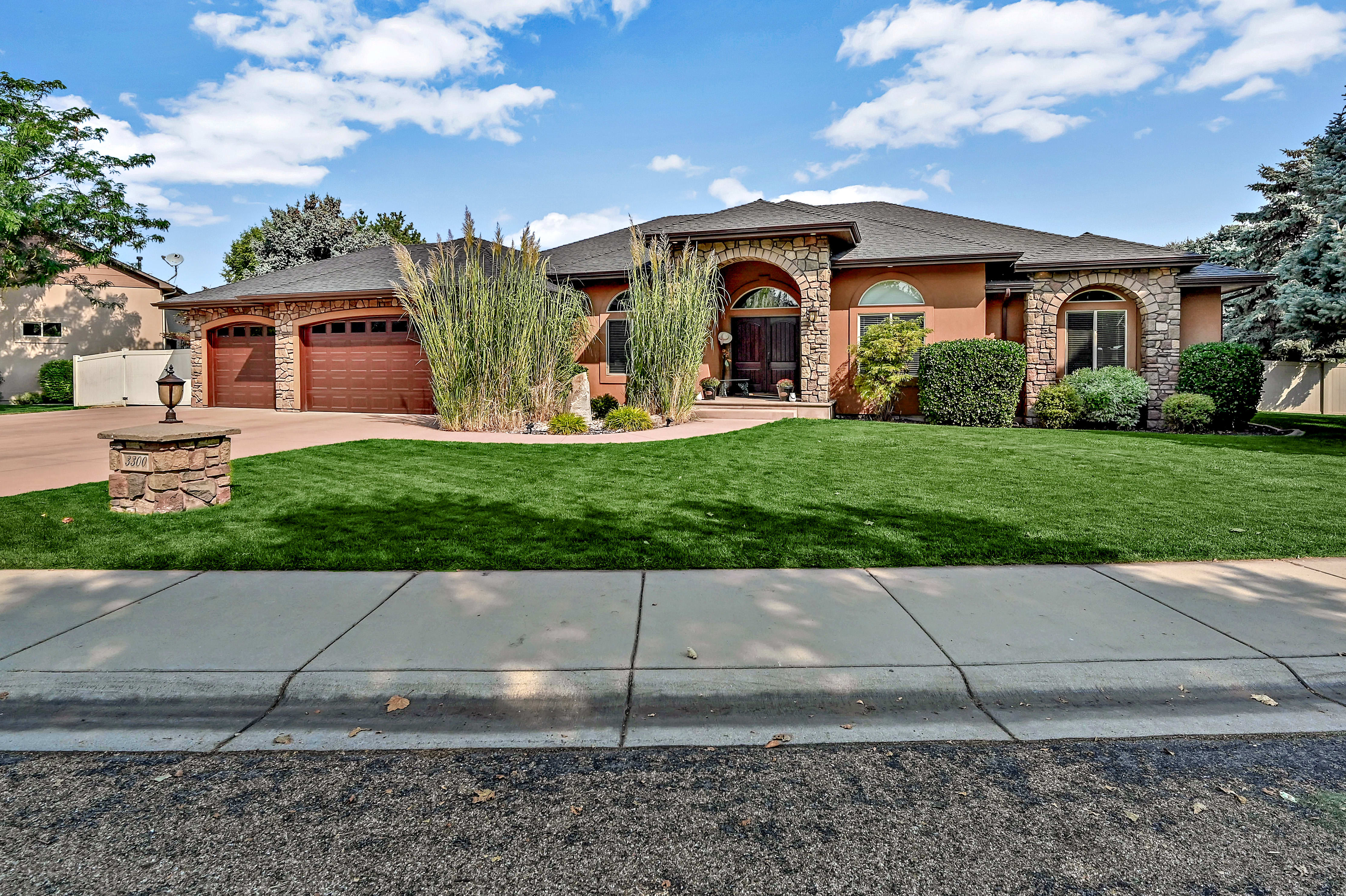 SOLD - 3300 Grand Rapids Dr, Meridian ID 83646 inception-app-prod/ZmVlNWNkNDctNjgzYi00MDQwLTk0MGUtMDQ5NDUxYzBkODJi/content/2025/09/b268d71d6157d92d250ac2269184d45f7f8a543b.jpg