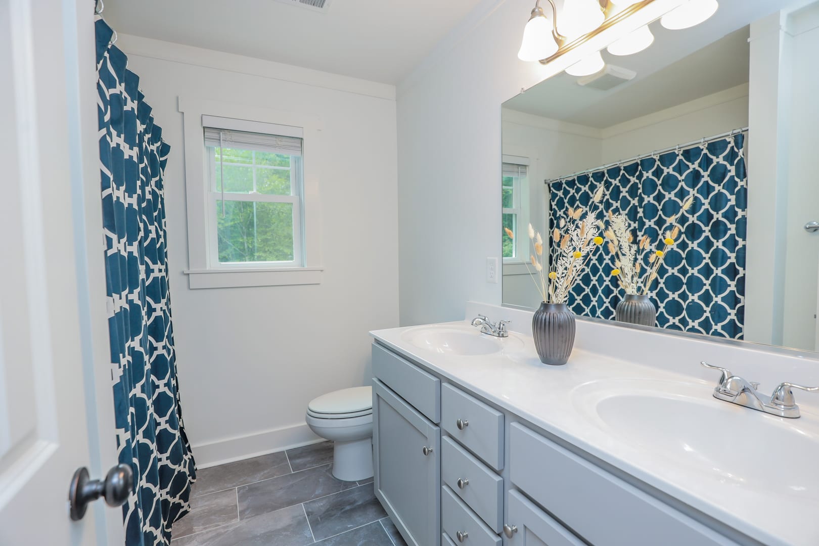 Recently Sold inception-app-prod/ZmY5OWRjNDMtNDFiYy00MDAyLWI1ZDEtYTQ3NmJmZDIwYzhj/content/2024/09/b4e50668acd7db3b0cf56282967828fd8ab0208f.jpg