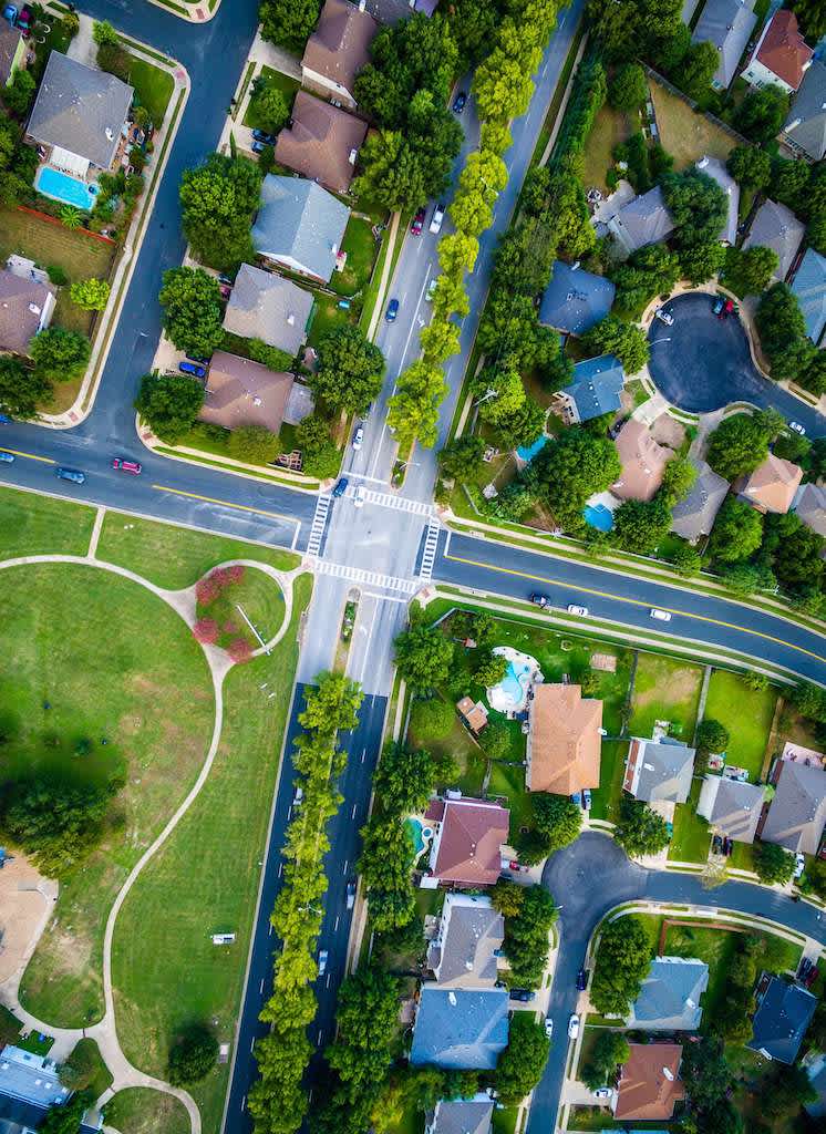 uploads.cdn.placester.net/default_images/The-5-Biggest-Mistakes-to-Avoid-When-Buying-Your-First-Home.jpg