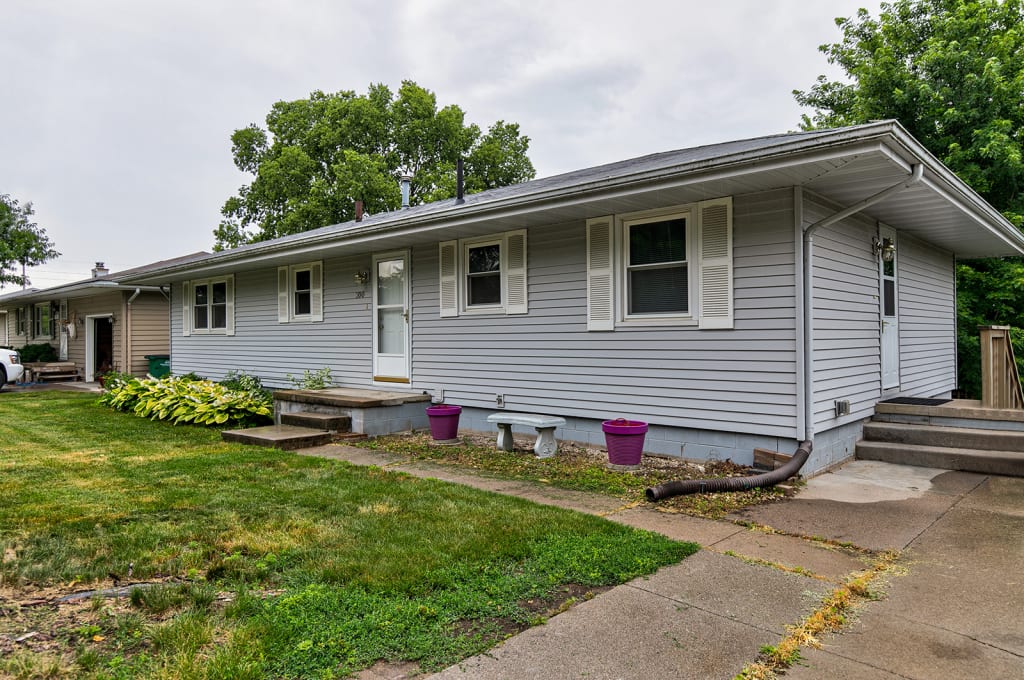 JUST LISTED in Carlisle! Updated Ranch Home! inception-app-prod/ZGM3MjVjZTgtM2M4OC00YzRiLWE2MTgtYTk0MDhmMTdjMzli/content/2022/07/7b9c4f436a433c29d597786dfb4365cc10e35d53.jpg