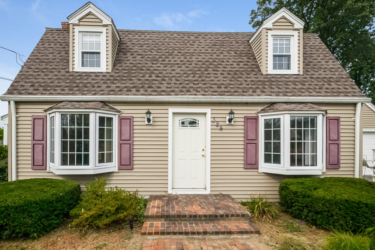 East Forest Park Neighborhood inception-app-prod/MjgwOTEwYmMtNTM2MC00YTRlLWFhZTMtOWEyMjIxMmQ3ODBk/content/2019/06/000-photo-front-view-4712984.jpg
