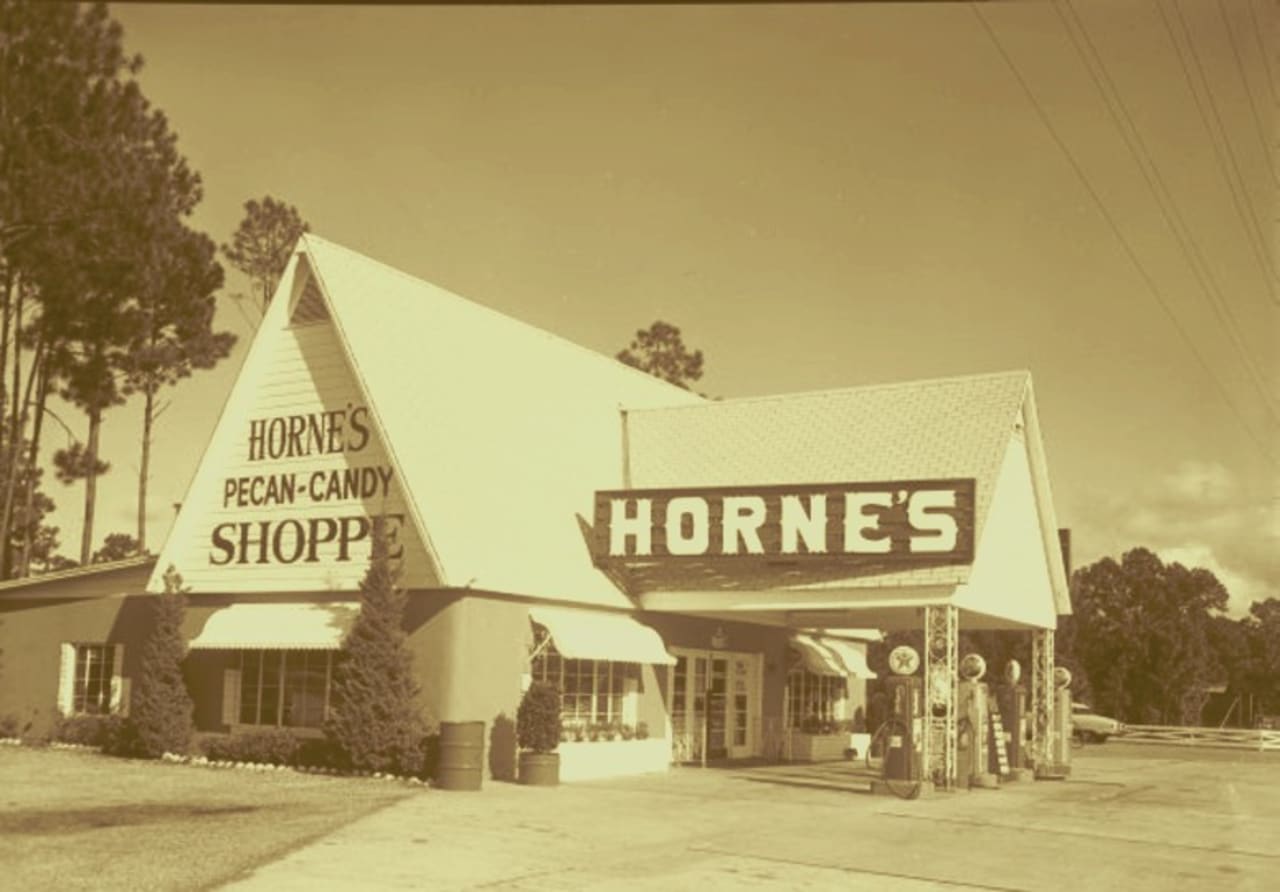 Nocatee / Bayard inception-app-prod/NjQzZWI1MGYtMjg5My00ZDRjLTkzODQtMWI2ZTc2ZjgyNDAz/content/2021/06/first-hornes-shop-bayard-jacksonville-fl-1950s.jpg