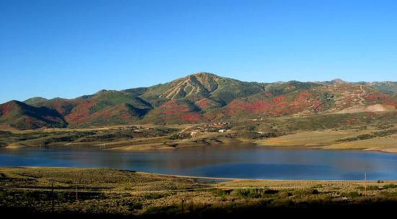 South Jordanelle inception-app-prod/NzI2YTAzNWMtNTU5Zi00ZTk4LTkyMDUtNjJmMDQ0NTVkMTky/content/2021/11/e3e80eed53f30d6f6019b585f8a31d57a0d6a325.jpeg