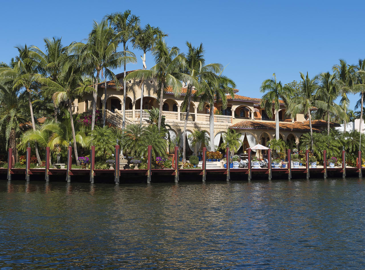 Lauderdale Harbors inception-app-prod/OTMwN2ViZDEtMjc4Mi00YTdmLTkxNWYtZjQ0NTAyNDA0M2Y0/content/2019/06/10 lauderdale harbors.jpg