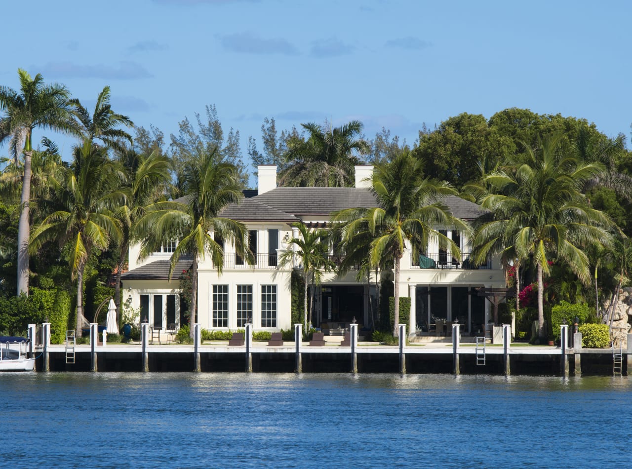 Bermuda-Riviera inception-app-prod/OTMwN2ViZDEtMjc4Mi00YTdmLTkxNWYtZjQ0NTAyNDA0M2Y0/content/2019/06/15 bermuda riviera.jpg