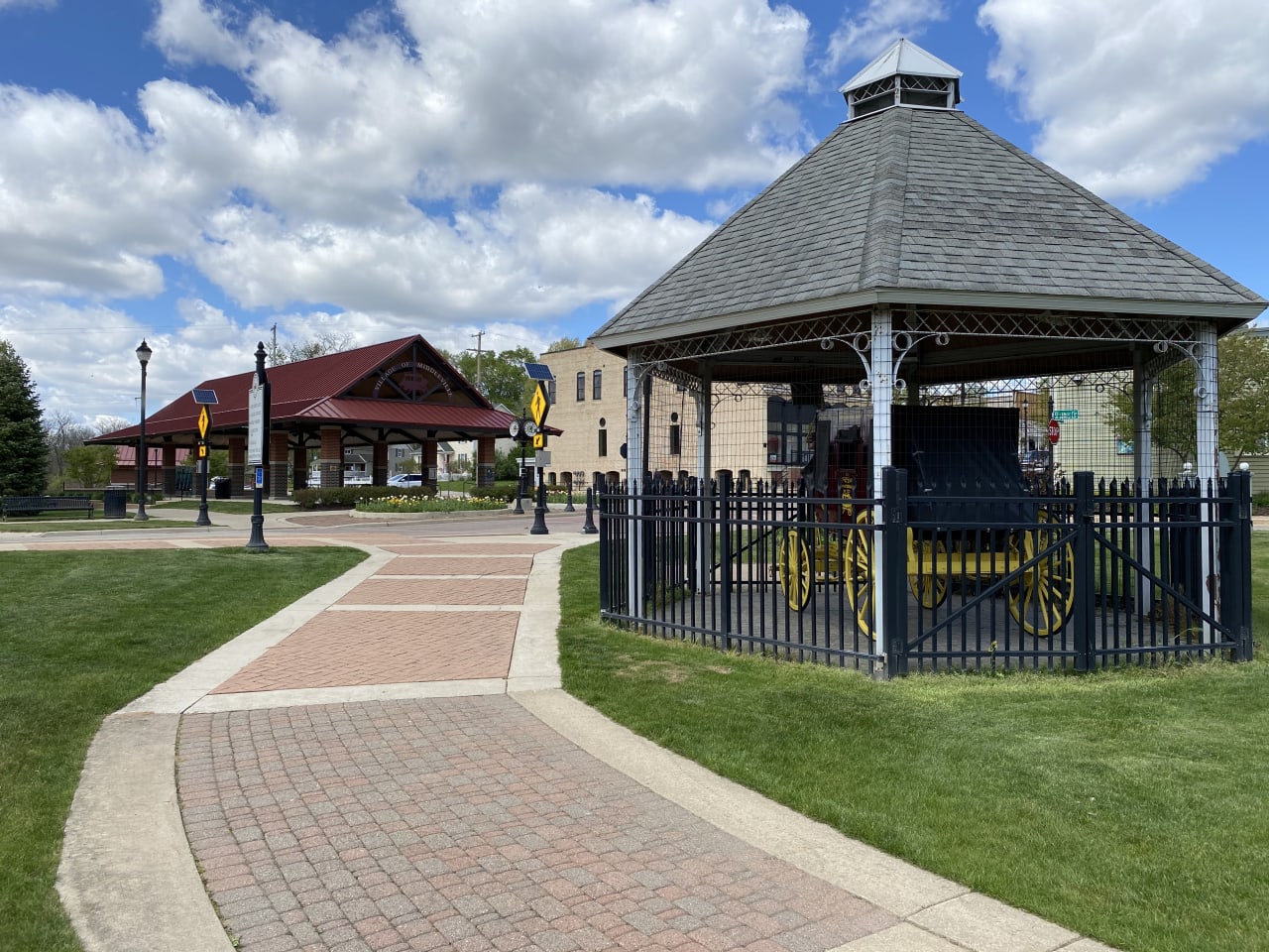 Middleville inception-app-prod/YzQ2ODg0YWItZGMwYy00MDJlLTgyMTEtMDhmYmYxNzk4MzM2/content/2022/08/eb34b77b3438e033ef9a3e9e3c57b07f2beda491.jpg