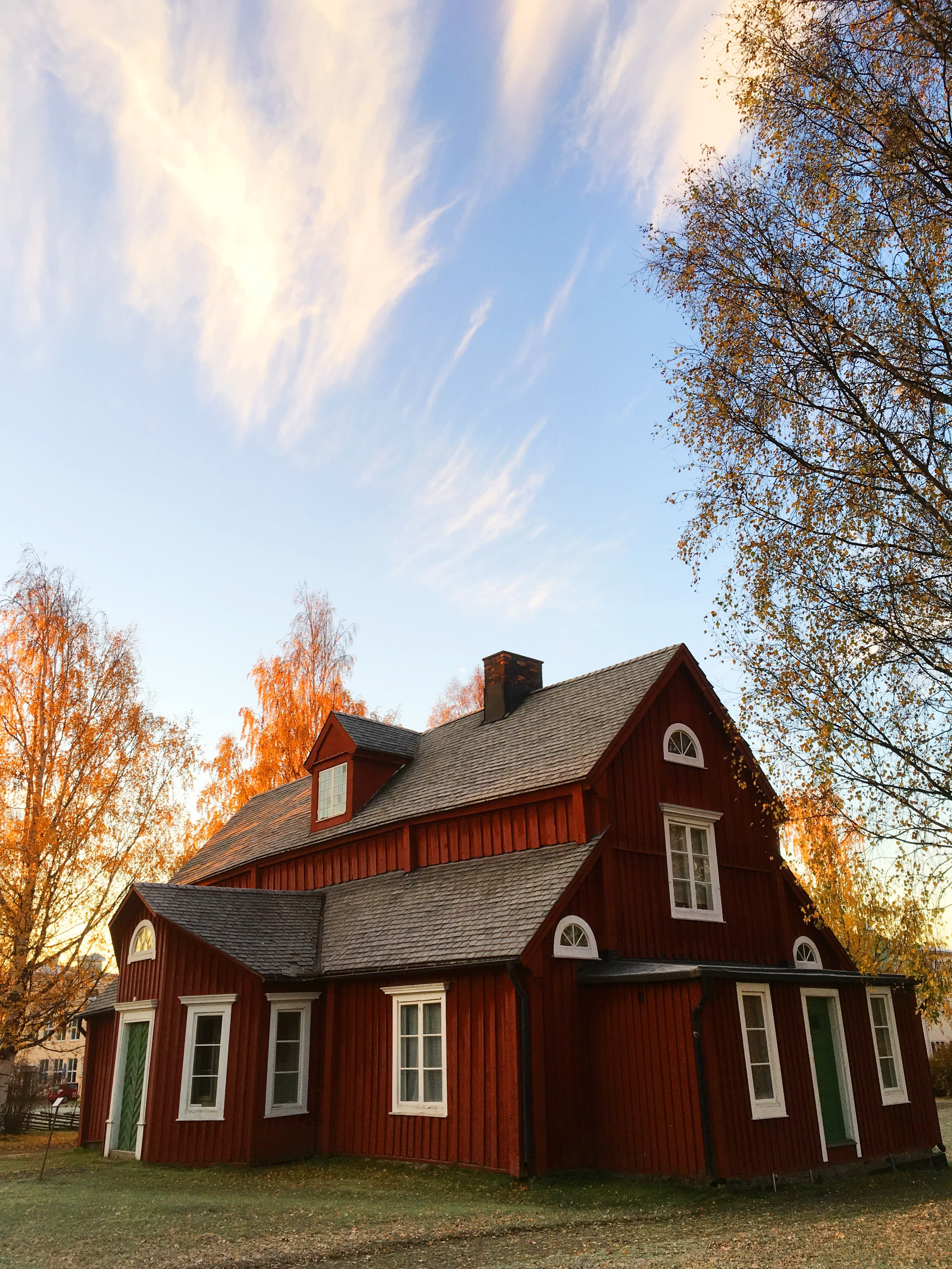 Red Home Bozeman Real Estate Discounted