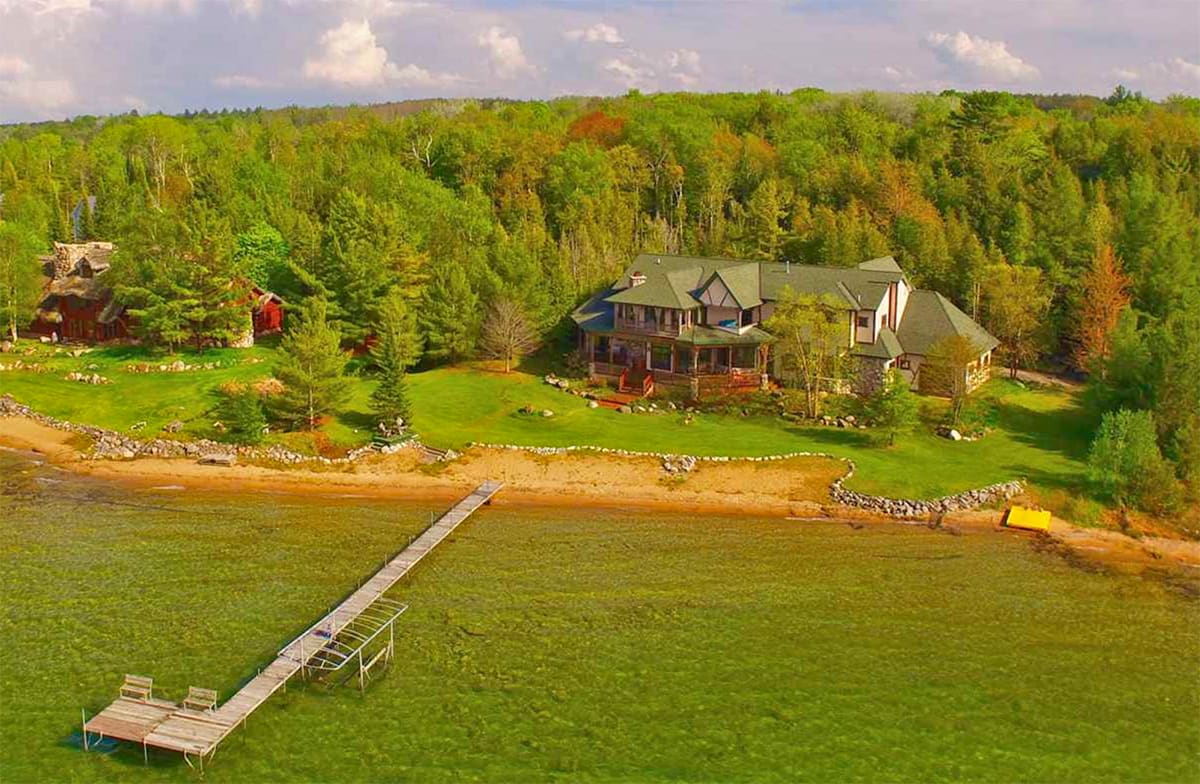 Lake Charlevoix Real Estate