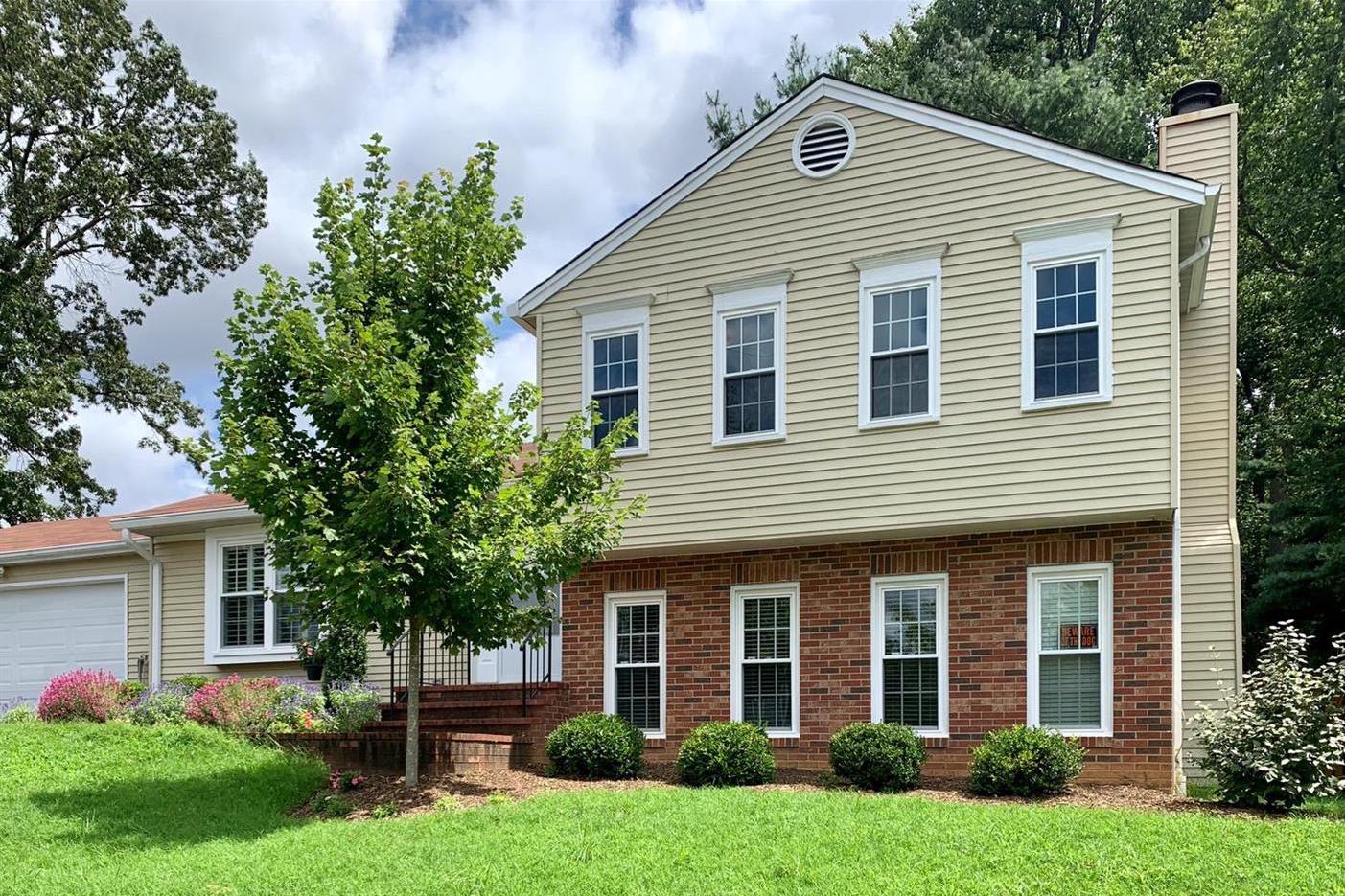 7613 Virginia Ln | Falls Church