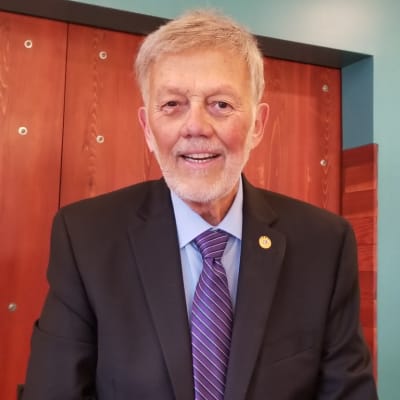 inception-app-prod/MWUwM2EwMzktMmE1NS00MmRjLTkxYjgtOTdjNDczYTUzMzIw/content/2018/01/jim photo 1-6-2.jpg