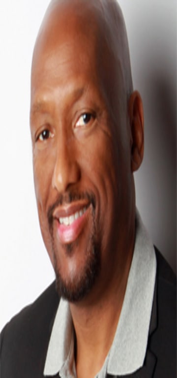 inception-app-prod/MzdjNTRlOGUtODQyNS00Njg3LTk1YmYtMTA0MzgzM2JlZWU2/content/2018/08/powell%2C larry headshot.jpg