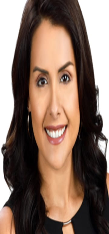 inception-app-prod/MzdjNTRlOGUtODQyNS00Njg3LTk1YmYtMTA0MzgzM2JlZWU2/content/2019/06/De Lopez, Ana headshot.jpg