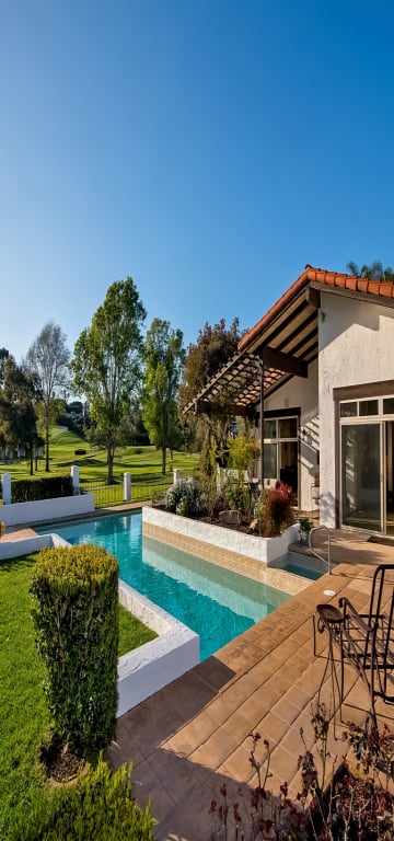 inception-app-prod/NTA3MzJhYTItNjRlZS00MGVkLTkyNTMtN2MxOGFjMGFhODk1/content/2017/04/7261 Almaden Ln Carlsbad CA-print-051-56-7261 Almaden Ln Carlsbad-4000x2670-300dpi.jpg
