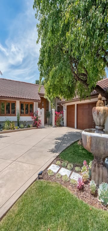 inception-app-prod/NTA3MzJhYTItNjRlZS00MGVkLTkyNTMtN2MxOGFjMGFhODk1/content/2017/10/7213 Almaden Ln Carlsbad CA-large-003-9-7213 Almaden Ln Carlsbad-1499x1000-72dpi.jpg