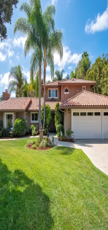 inception-app-prod/NTA3MzJhYTItNjRlZS00MGVkLTkyNTMtN2MxOGFjMGFhODk1/content/2018/12/2211 Running Spring Pl-large-002-44-2211 Running Spring Pl-1498x1000-72dpi.jpg