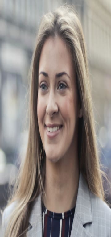 inception-app-prod/ODEyNGZlMDMtNWI2YS00NDIzLTg3YWUtZWQxMDZjZmQ3OWUx/content/2019/11/femaleagent6-2.png