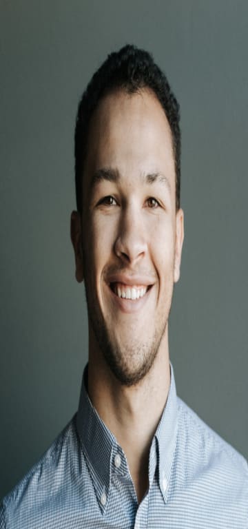 inception-app-prod/ODEyNGZlMDMtNWI2YS00NDIzLTg3YWUtZWQxMDZjZmQ3OWUx/content/2019/11/maleagent3.png