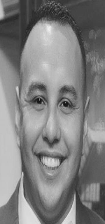 inception-app-prod/Y2I5ZWY1OTktNGY4My00NzQ5LThiMWMtYTU4MTE3NDI3MDAz/content/2017/02/Adan B 3 SQ BW.jpg