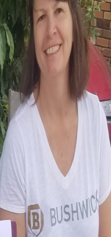 inception-app-prod/YWUwZTY5YWItMzdiNS00OGU1LTk4ZDctM2YxOGM5NjQ2NTUz/content/2021/09/Susan Bushwick Shirt%281%29%281%29.jpg