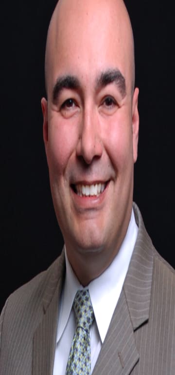 inception-app-prod/Yzk2ZGI1YjctODcwMC00ZjE0LTg3MzUtZGI1YjYxNTU4ZTEz%2Fmedia%2F2015%2F02%2FNew Headshot.jpg