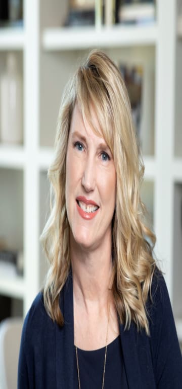 inception-app-prod/ZTEwZjcxMjUtZjE4NS00YTM0LTkyYTItZGRmMGRmNDNkODU1/content/2021/09/Pam Library cropped.jpg