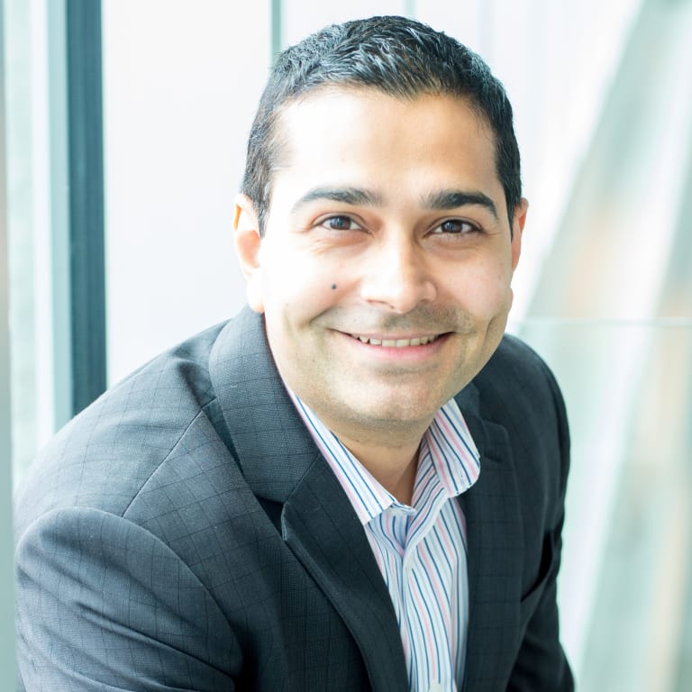 inception-app-prod/M2RlZTY1OWEtNjI4OC00NDI2LWI5MWUtNjFiMzIxYTZhZTJi/content/2018/12/Manu square 2.jpg