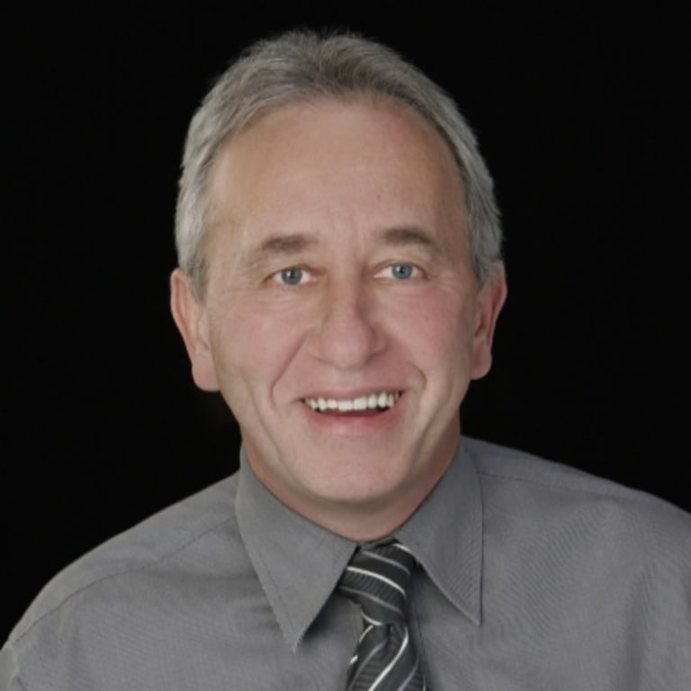 inception-app-prod/M2RlZTY1OWEtNjI4OC00NDI2LWI5MWUtNjFiMzIxYTZhZTJi/content/2018/12/ryan 400x400.jpg